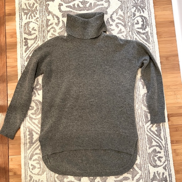 Madewell Merino Wool Turtleneck Sweater - Picture 2 of 5